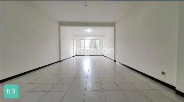 image SIAP PAKAI RUKO ICON 21 MERR 4 LANTAI, LOKASI STRATEGIS DI JALAN UTAMA IR SOEKARNO, NOL JALAN RAYA, AREA BISNIS DAN PERKANTORAN (5)