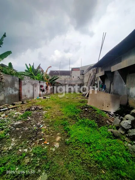 image RUMAH HUNIAN + USAHA/KANTOR DI JL. R. INTAN MALANG – BANGUNAN TEMBUS, LT 600 M² (2)