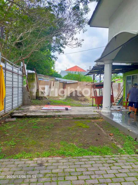 image RUMAH HUNIAN + USAHA/KANTOR DI JL. R. INTAN MALANG – BANGUNAN TEMBUS, LT 600 M² (1)