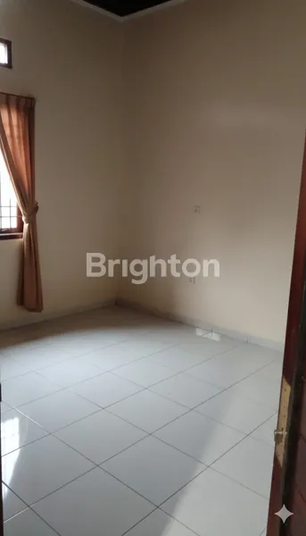 image RUMAH MINIMALIS MODERN & SUPER NYAMAN DI JANTUNG KOTA KEDIRI – SIAP HUNI! (7)