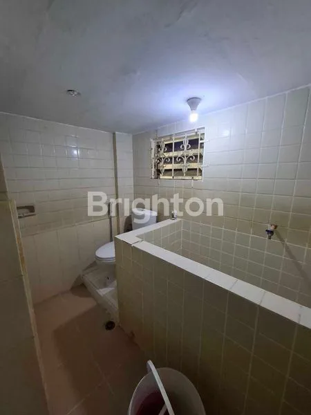 image RUMAH 3 LANTAI SIAP HUNI DI PUSAT KOTA PALEMBANG (6)