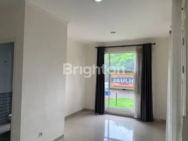 image RUMAH MEWAH LT 119 DI SUVARNA SUTERA, CIKUPA (1)