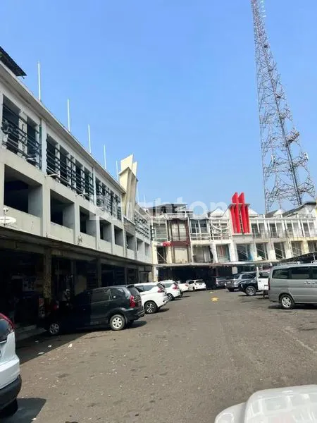 image RUKO 3 LANTAI STRATEGIS DI PUSAT OTOMOTIF CIBUBUR COCOK UNTUK USAHA (7)