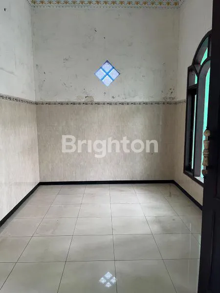 image RUMAH 2 LANTAI DI SIMO POMAHAN BARU BARAT SURABAYA (4)