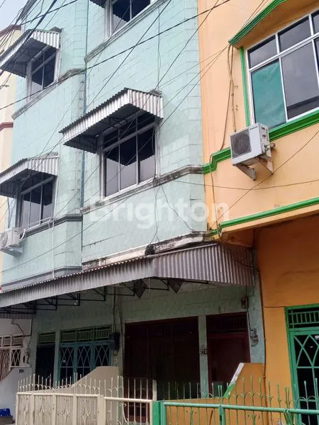 image RUKO 3 TINGKAT DI JUAL CEPAT (2)