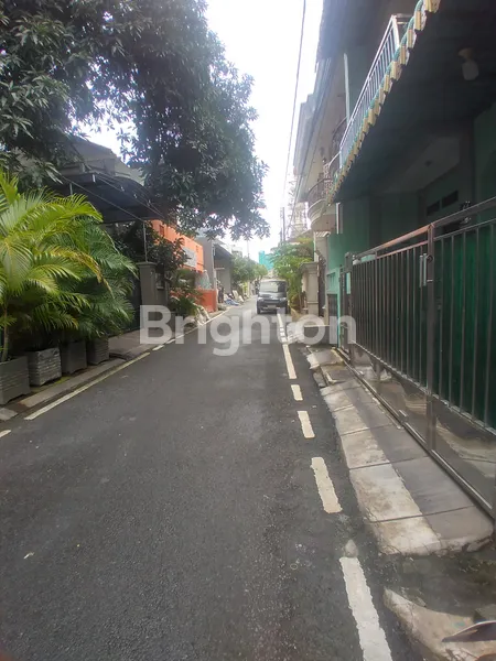 image RUMAH TUA HITUNG TANAH SAJA LINGKUNGAN OKE = DKT MALL GREEN PRAMUKA SQUARE STRATEGIS EKONOMIS (3)