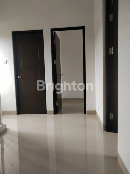 image RUMAH MODEN MINIMALIS DI ROYAL TAJUR (3)