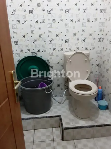 image RUMAH 2 LANTAI KARANGASEM SOLO (4)