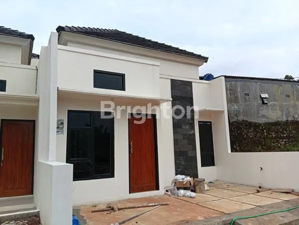 image RUMAH BANYUMANIK DEKAT KAMPUS UNDIP SEMARANG (1)