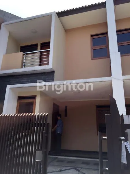 image JUAL RUMAH NYAMAN 2 LANTAI DI JONGJOLONG, SAYAP BUAH BATU, SAYAP NILEM, BANDUNG (1)