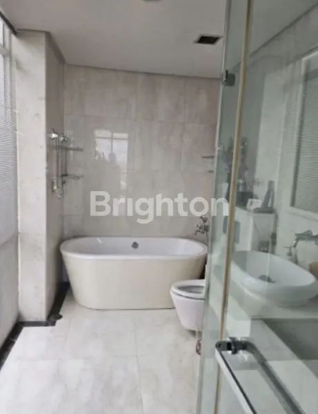 image APARTEMEN ADHIWANGSA LENMARC MALL, VIEW GOLF (4)