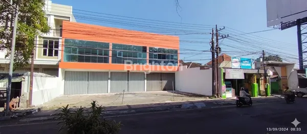 image RUKO DIJUAL 3 UNIT BERDAMPINGAN LOKASI SANGAT STRATEGIS UNTUK BISNIS KULINER ATAU USAHA TOKO (1)