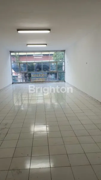 image RUKO DIJUAL 3 UNIT BERDAMPINGAN LOKASI SANGAT STRATEGIS UNTUK BISNIS KULINER ATAU USAHA TOKO (6)