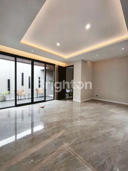 image HUNIAN MEWAH DI CITRALAND, 2 LANTAI SEMI FURNISHED (7)