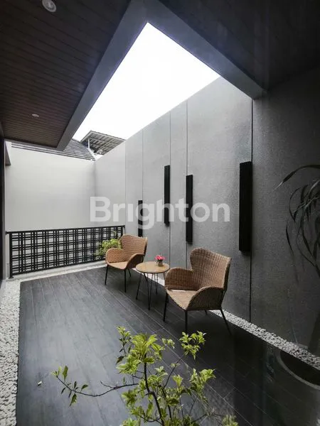 image HUNIAN MEWAH DI CITRALAND, 2 LANTAI SEMI FURNISHED (6)