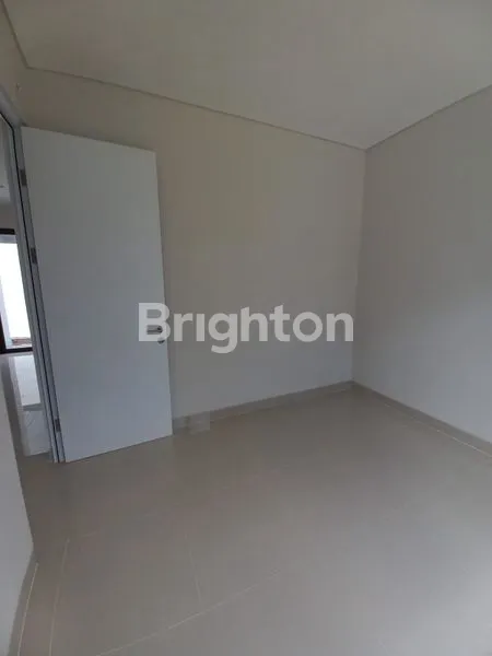 image DIJUAL RUMAH BARU PARAMOUNT PETAL (5)