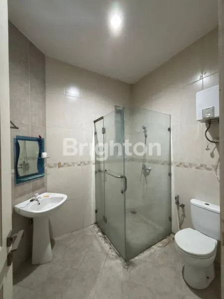 image RUMAH BAGUS 2 LANTAI SIAP HUNI SEMI FURNISHED DI PERUMAHAN BUKIT SARI SEMARANG SELATAN (5)