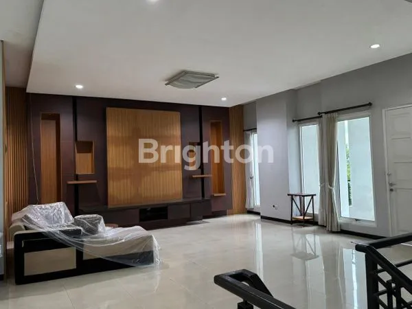 image RUMAH BAGUS 2 LANTAI SIAP HUNI SEMI FURNISHED DI PERUMAHAN BUKIT SARI SEMARANG SELATAN (8)