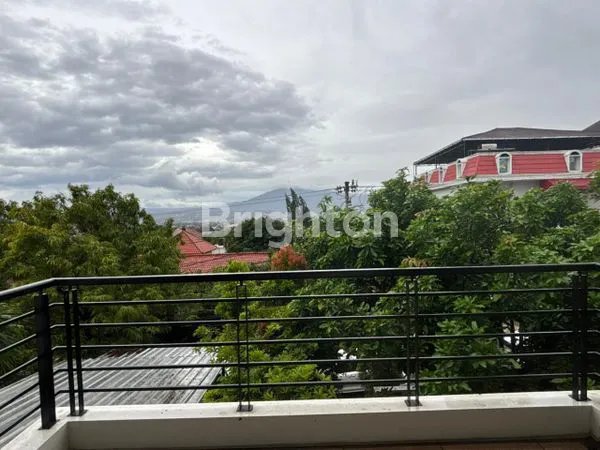 image RUMAH BAGUS 2 LANTAI SIAP HUNI SEMI FURNISHED DI PERUMAHAN BUKIT SARI SEMARANG SELATAN (2)