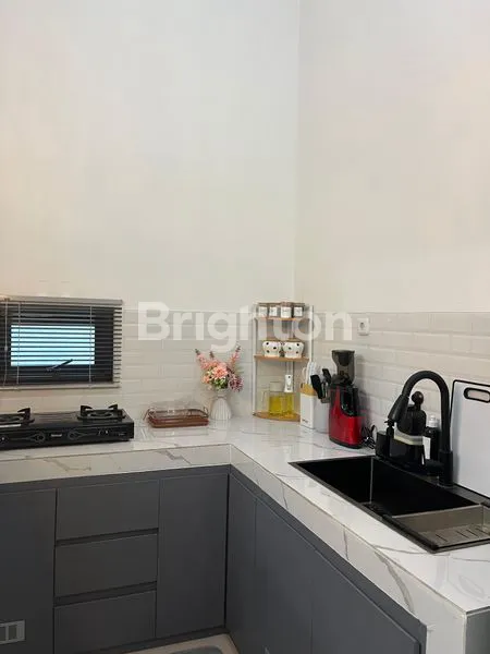 image RUMAH MODERN EROPA KLASIK, 5 MENIT KE UIN (8)