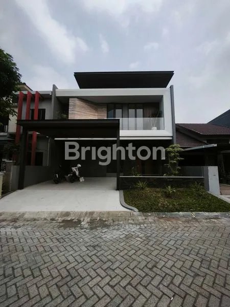 image HUNIAN MEWAH DI CITRALAND, 2 LANTAI SEMI FURNISHED (1)