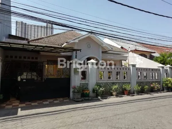 image RUMAH TERAWAT LT 329M² NEGO DI SURABAYA TIMUR (2)
