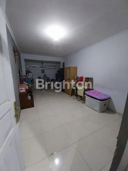 image RUMAH STRATEGIS DI KELAPA DUA TANGERANG (5)