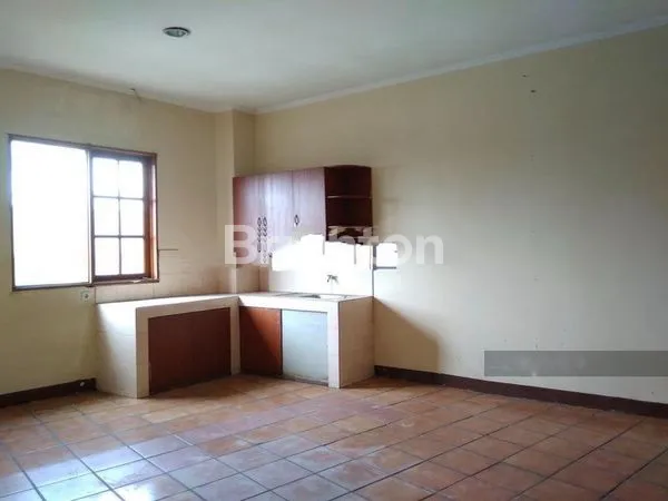 image RUKO 3 LANTAI LUAS DAN STRATEGIS DI CIPUTAT RAYA (6)