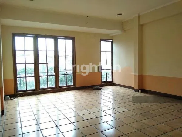 image RUKO 3 LANTAI LUAS DAN STRATEGIS DI CIPUTAT RAYA (4)