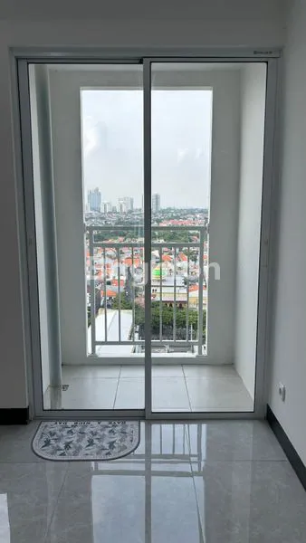 image APARTEMEN WESTOWN VIEW SIAP HUNI TANPA PERLU RENOVASI  (2)