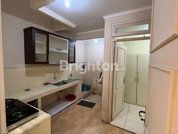 image DISEWAKAN RUMAH 2,5LANTAI 3KAMAR FURNISH DI KELAPA GADING  (6)