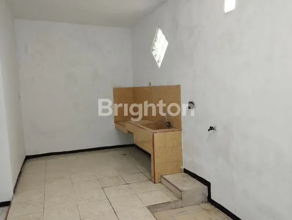 image RUMAH TERAWAT SIAP HUNI DI ISTANA CANDI MAS REGENCY (7)