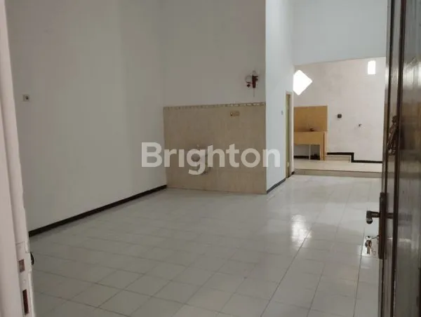 image RUMAH TERAWAT SIAP HUNI DI ISTANA CANDI MAS REGENCY (5)