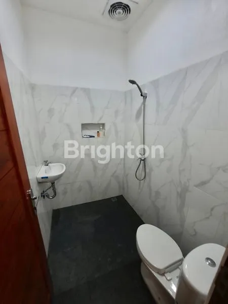 image RUMAH SIAP HUNI DI SEKAR JEPUN DENPASAR DEKAT LIVING WORLD (5)