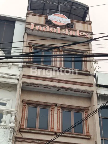 image RUKO CANTIK DI LOKASI STRATEGIS  DI PUSAT KOTA (2)