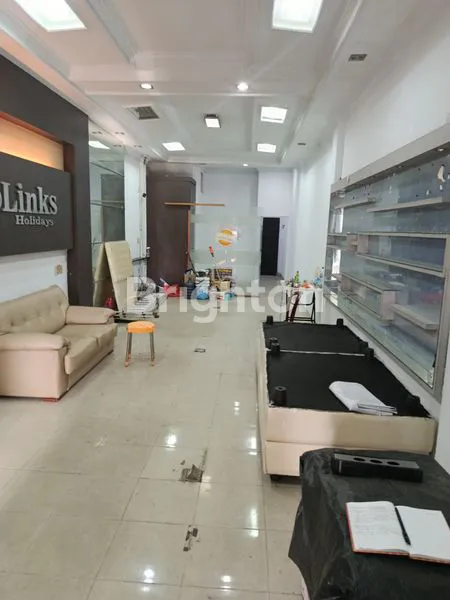 image RUKO CANTIK DI LOKASI STRATEGIS  DI PUSAT KOTA (3)