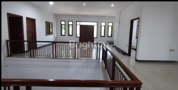 image RUKO LETAK STRATEGIS DIJALAN YANG RAMAI DITENGAH KOTA SEMARANG (5)