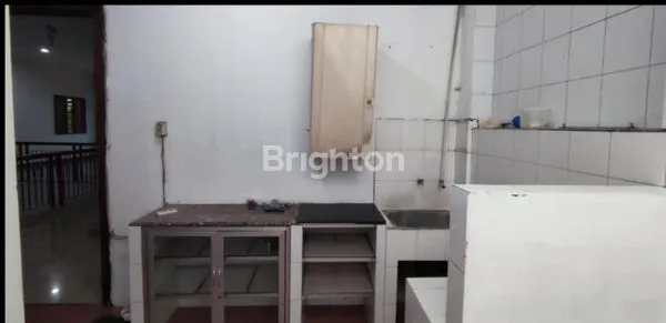 image RUKO LETAK STRATEGIS DIJALAN YANG RAMAI DITENGAH KOTA SEMARANG (6)