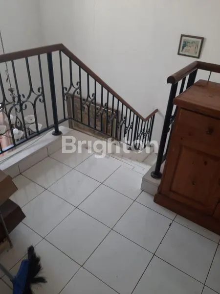 image DIJUAL RUMAH 2 LANTAI SECONDARY CULSTER KOTA WISATA. (8)