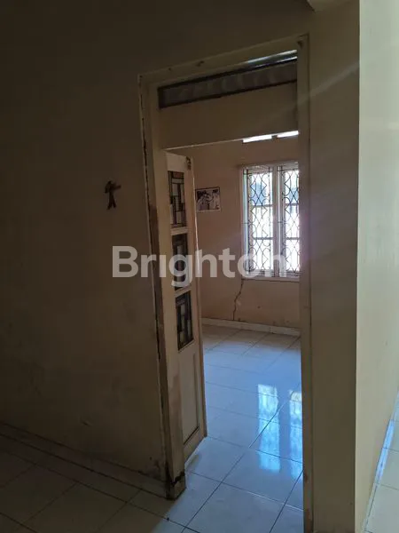 image RUMAH LUAS 247M² DI PUSAT SEMARANG, SIAP HUNI (3)