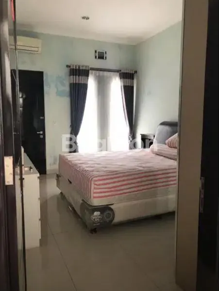 image DIJUAL HOOK RUMAH MEWAH FULL FURNISH HOEK – TOMANG UTARA, JAKARTA BARAT (2)