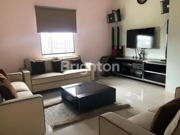 image DIJUAL HOOK RUMAH MEWAH FULL FURNISH HOEK – TOMANG UTARA, JAKARTA BARAT (1)