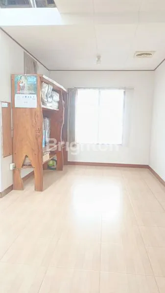 image RUMAH LUAS DI RAYA MARIBAYA LEMBANG DEKAT KEBUN BEGONIA BANDUNG (8)