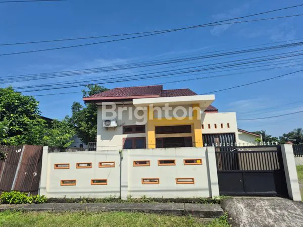 image RUMAH KOST 12 UNIT + INDUK, LAHAN LUAS DI MEDAN (2)