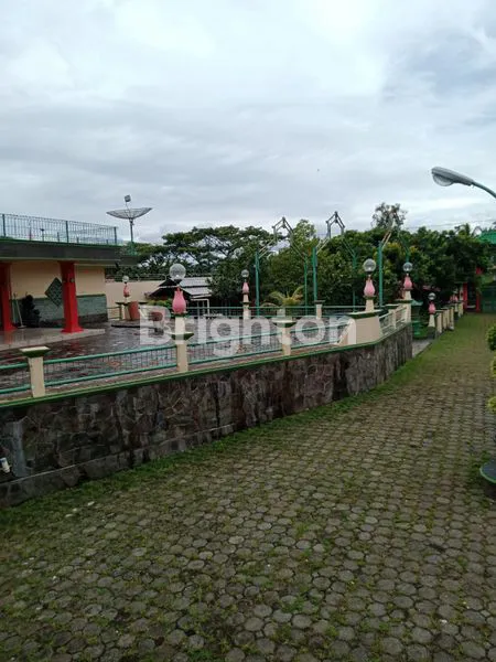 image DI JUAL, BANGUNAN EKSLUSIF, RUMAH, TEMPAT USAHA CULINARY,  (2)