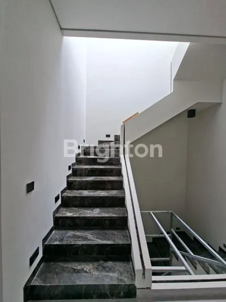 image RUMAH BARU DHARMAHUSADA DEKAT GALAXY MALL , UNAIR C , KERTAJAYA INDAH, WISMA MUKTI, MERR (4)