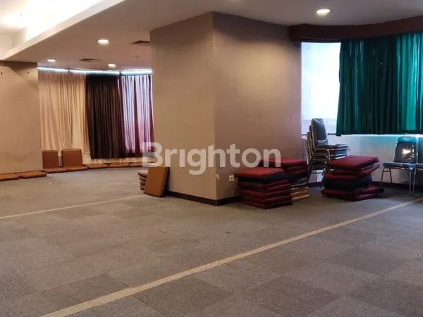 image OFFICE SPACE RUANGAN KANTOR GAJAH MADA TOWER (2)