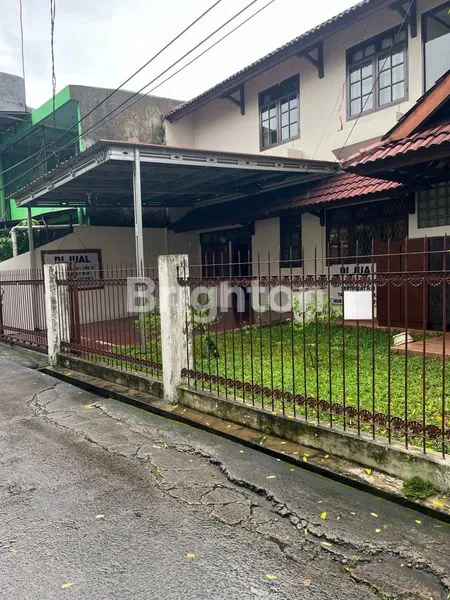 image RUMAH LAMA CANTIK ASRI SHM DI JATIWARINGIN (4)