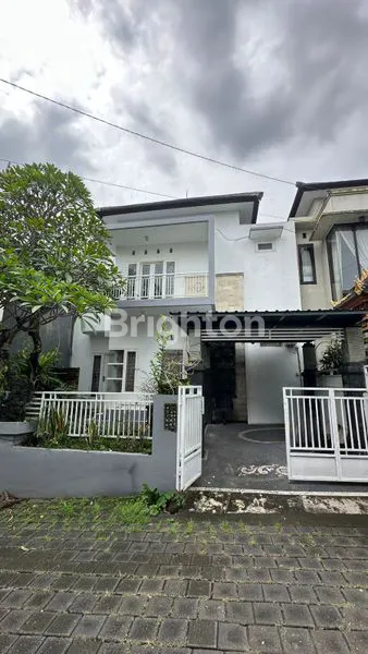 image RUMAH 2 LANTAI FULL FURNISHED 3 KT DI DALUNG – DEKAT CANGGU | LINGKUNGAN TENANG (1)
