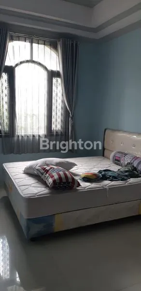 image RUMAH NYAMAN 2 LANTAI DI KETINTANG (3)